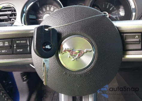 2014 Ford Mustang V6 from USA, damaged, VIN 1ZVBP8AM6E5263329